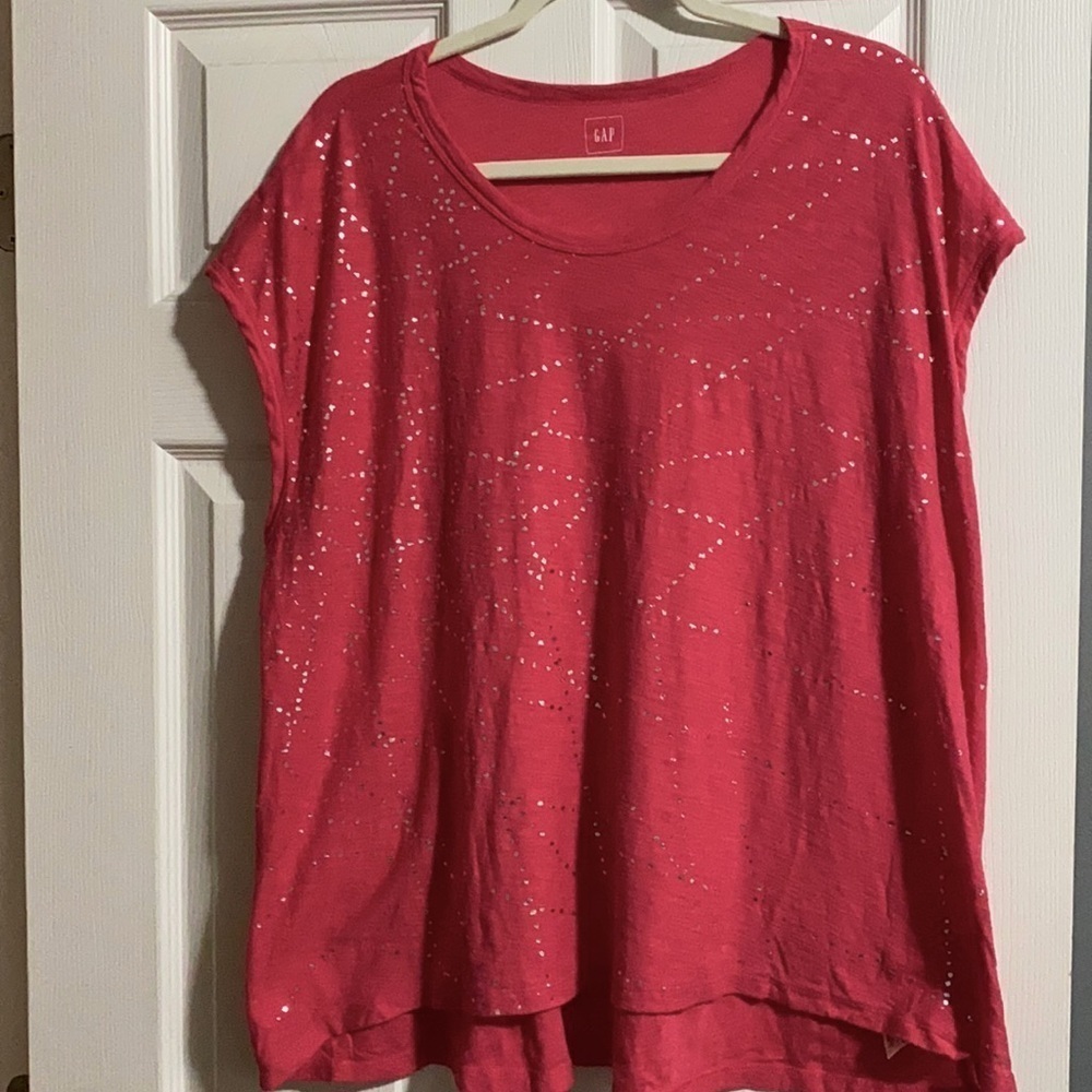 EUC Gap Cap Sleeve Silver Foil Tee XXL
